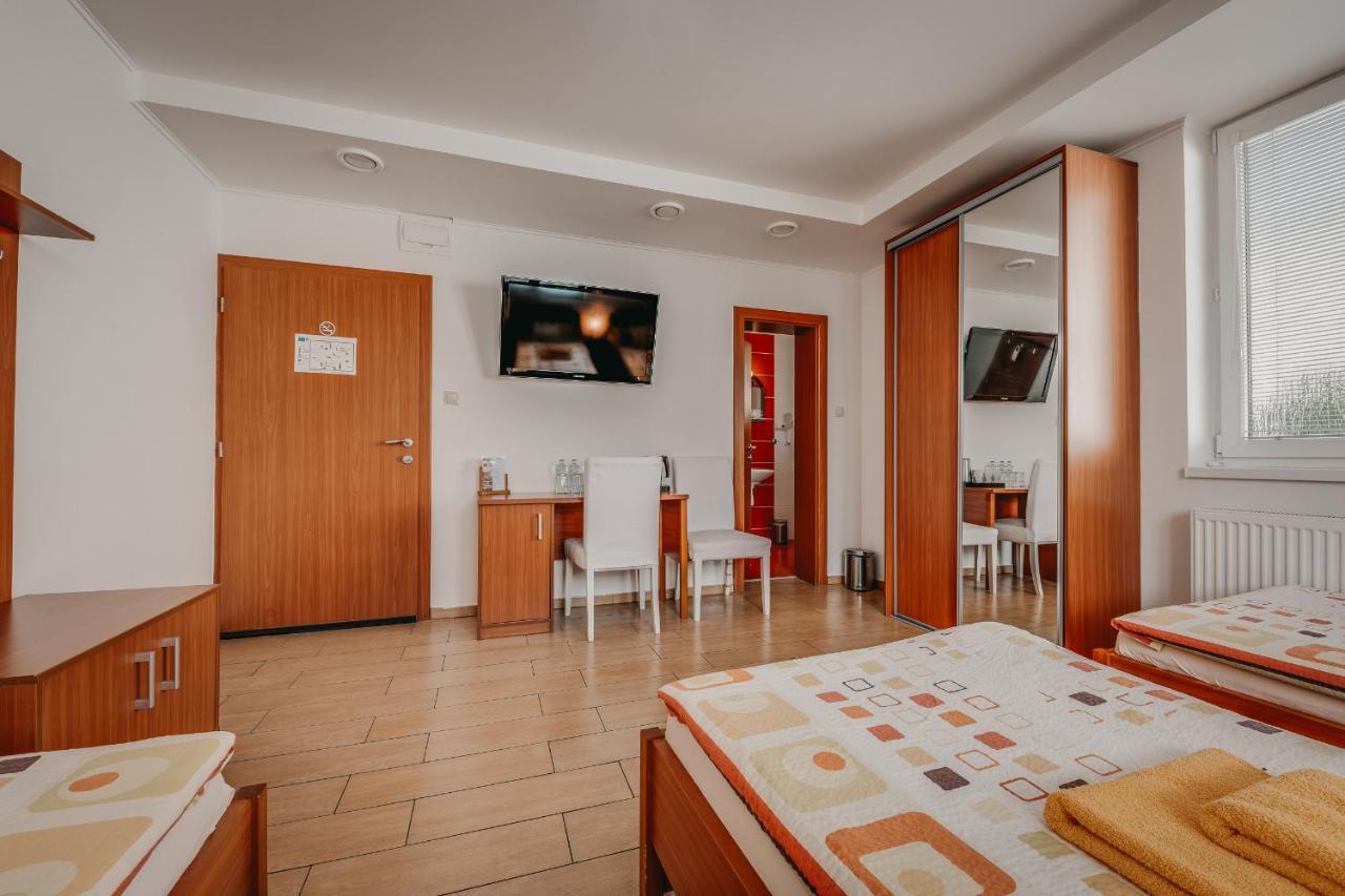 City Penzion Hotell Košice Exteriör bild