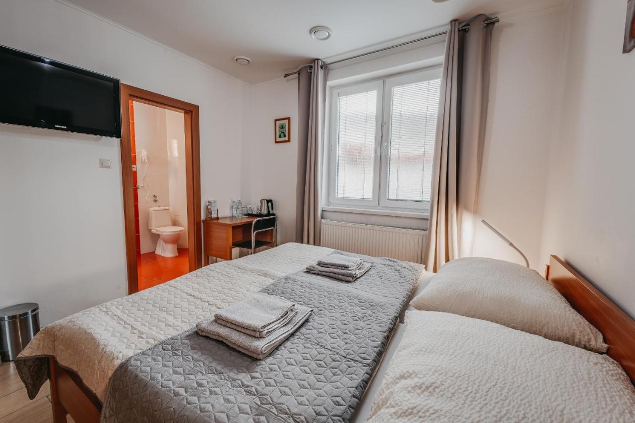 City Penzion Hotell Košice Exteriör bild
