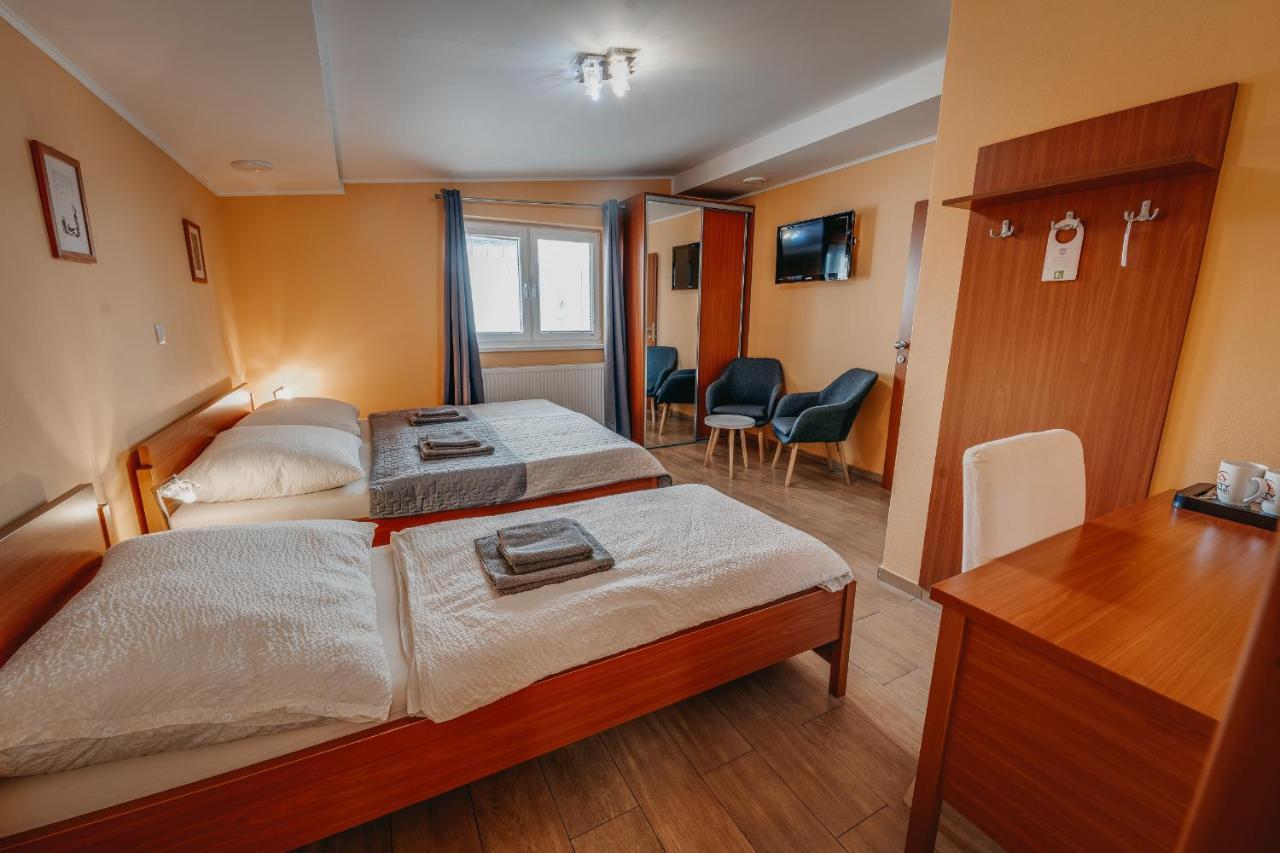 City Penzion Hotell Košice Exteriör bild
