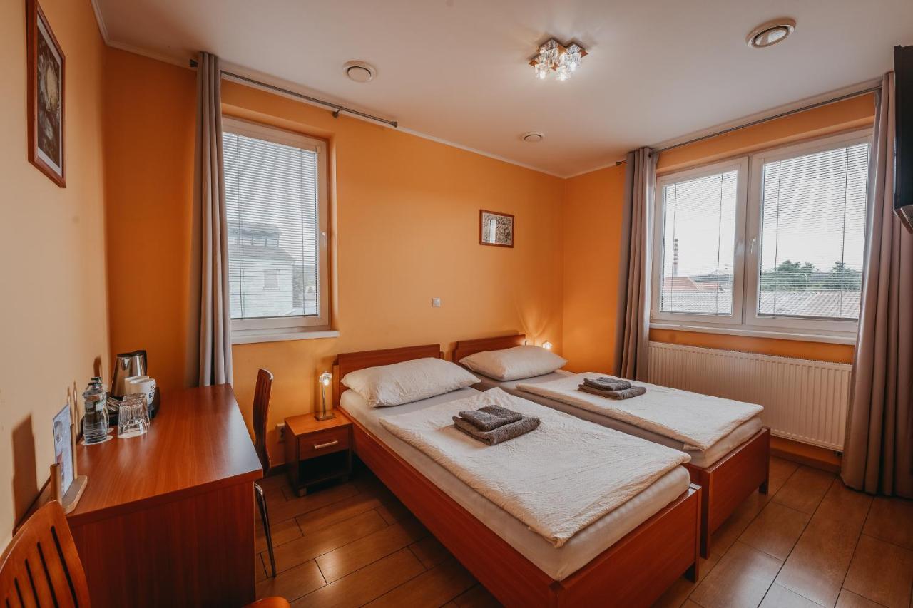 City Penzion Hotell Košice Exteriör bild