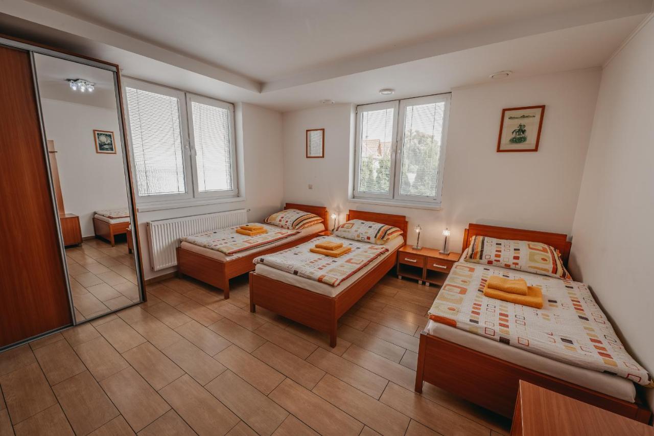 City Penzion Hotell Košice Exteriör bild