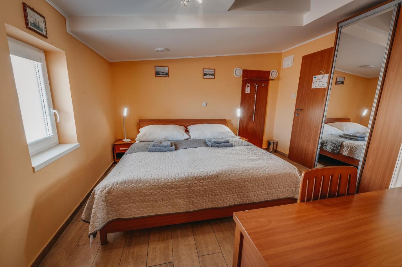 City Penzion Hotell Košice Exteriör bild