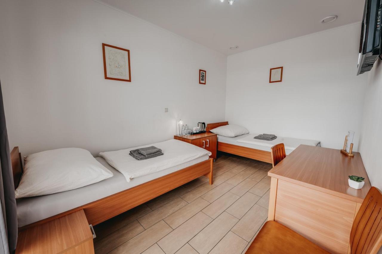 City Penzion Hotell Košice Exteriör bild