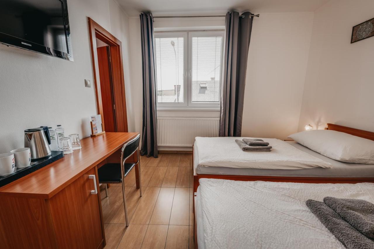 City Penzion Hotell Košice Exteriör bild