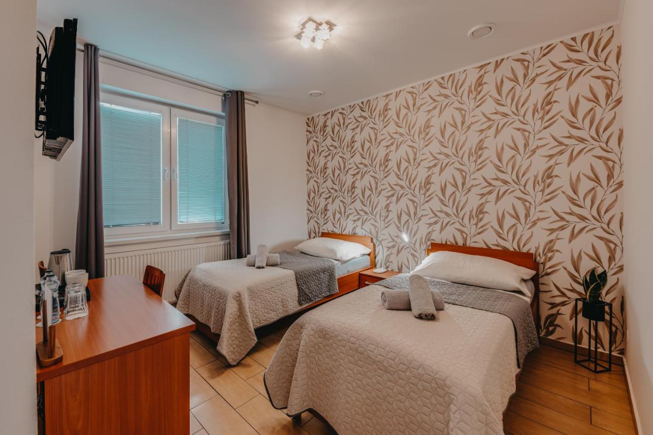 City Penzion Hotell Košice Exteriör bild
