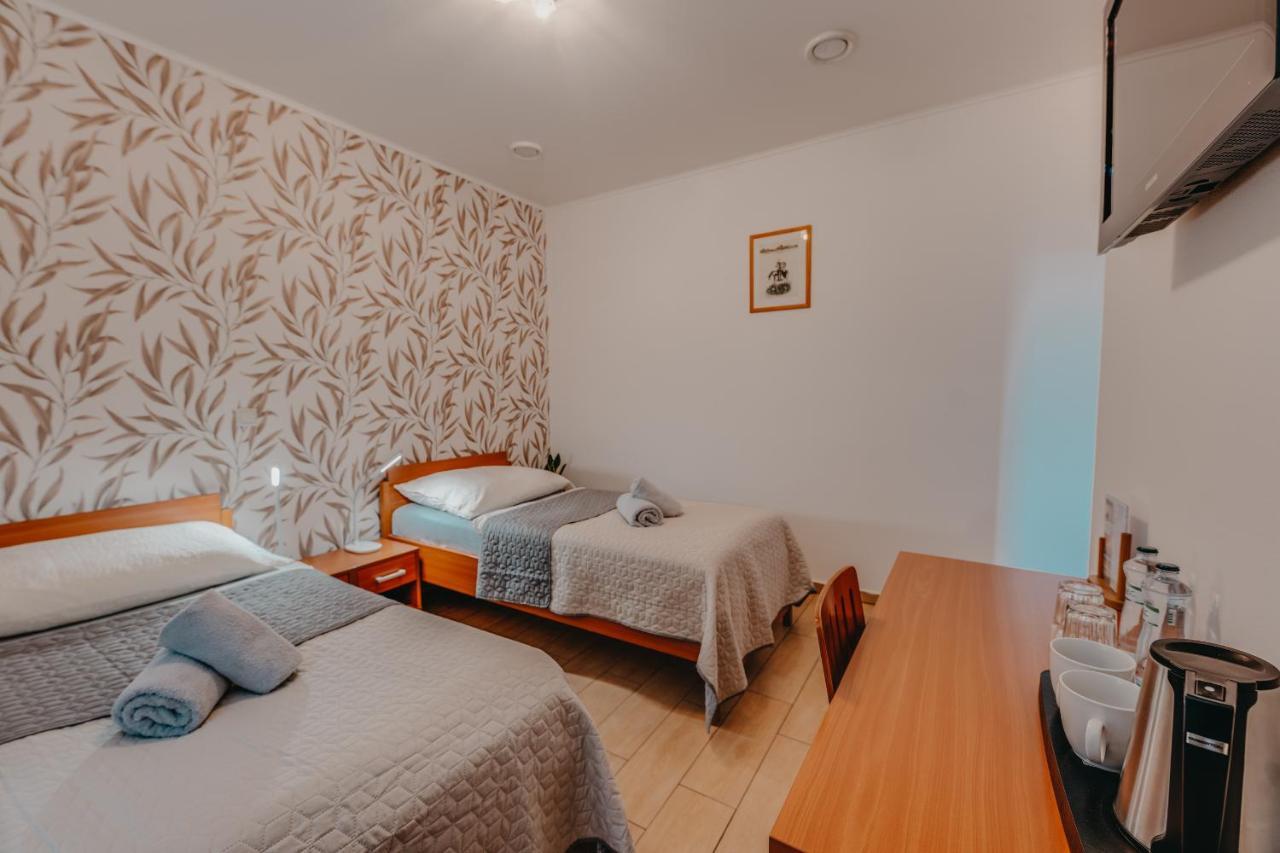 City Penzion Hotell Košice Exteriör bild